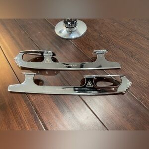 Jackson ultima aspire xp figure skating blades